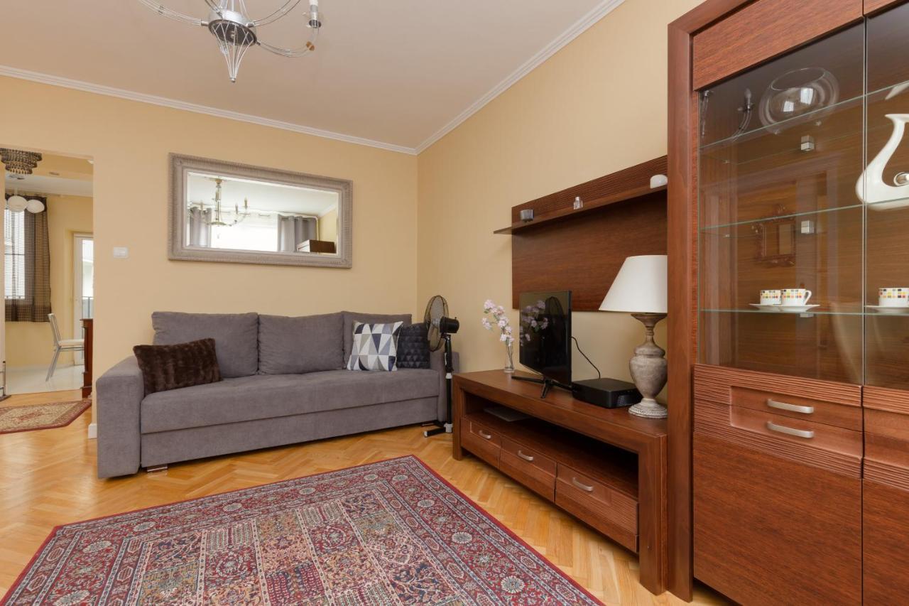 Miodowa Apartment Krasinski Garden Warsaw By Noclegi Renters Buitenkant foto