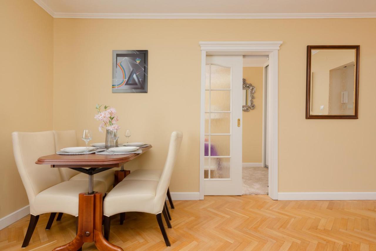 Miodowa Apartment Krasinski Garden Warsaw By Noclegi Renters Buitenkant foto