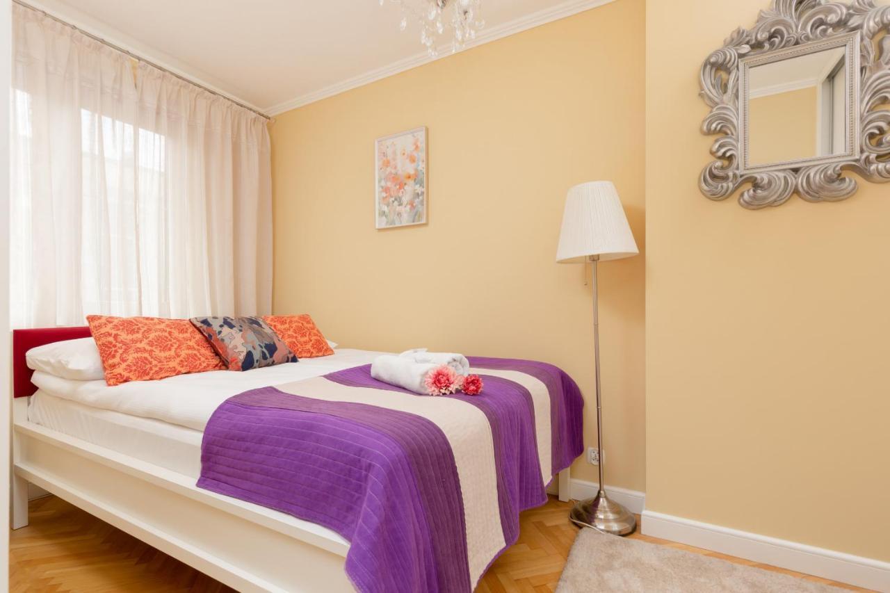 Miodowa Apartment Krasinski Garden Warsaw By Noclegi Renters Buitenkant foto